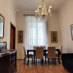  Casa de hóspedes Accanto Al Duomo